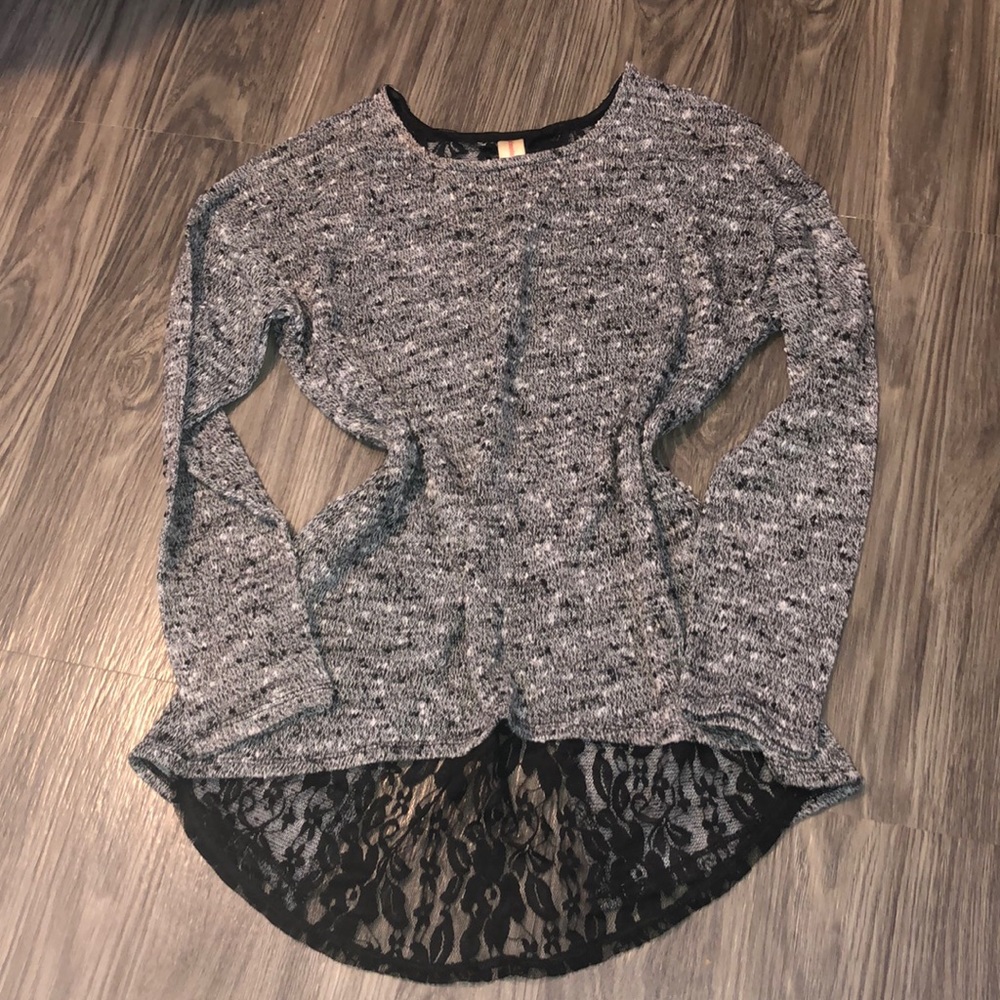 5/$60 Black Lace Back Sweater